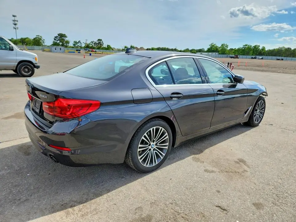 2019 BMW 530 XI  