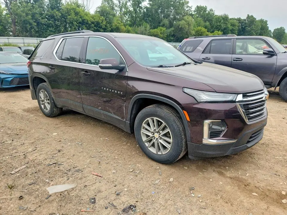2023 CHEVROLET TRAVERSE LT  