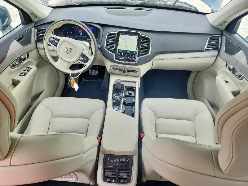 2025 VOLVO XC90 PLUS  