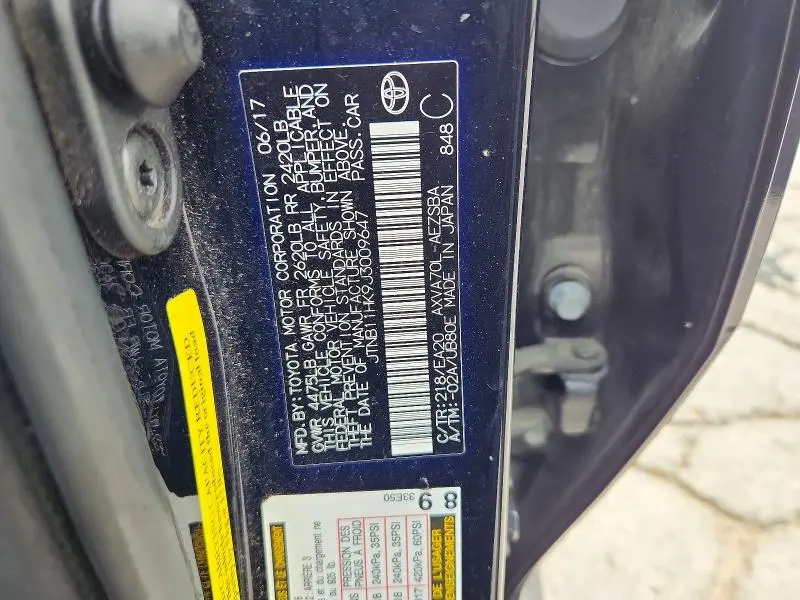 2018 TOYOTA CAMRY SE  