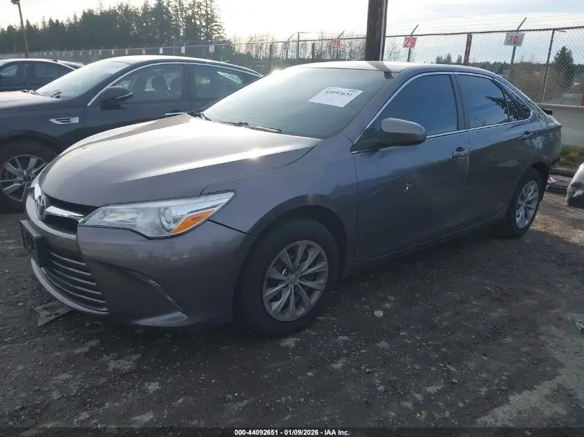 2016 TOYOTA CAMRY LE