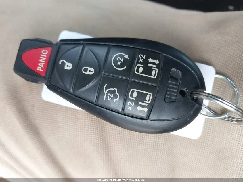 2016 CHRYSLER TOWN & COUNTRY TOURING-L