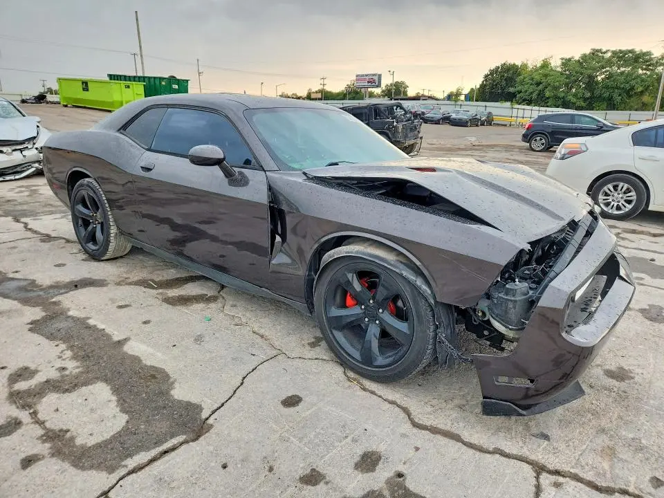 2013 DODGE CHALLENGER SXT  