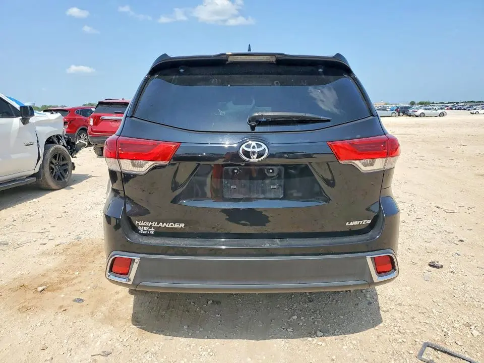 2019 TOYOTA HIGHLANDER LIMITED  