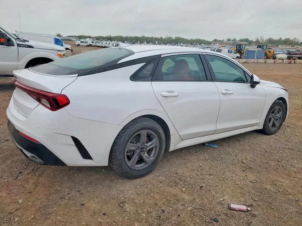 2023 KIA K5   