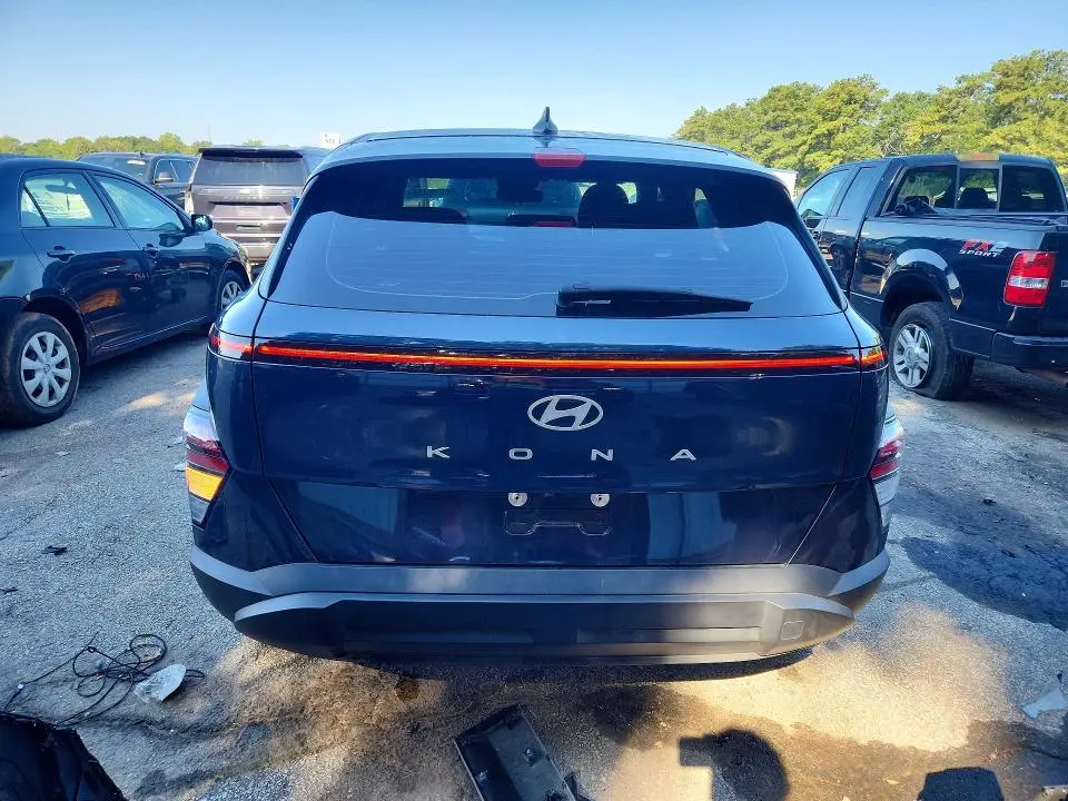 2025 HYUNDAI KONA SE  
