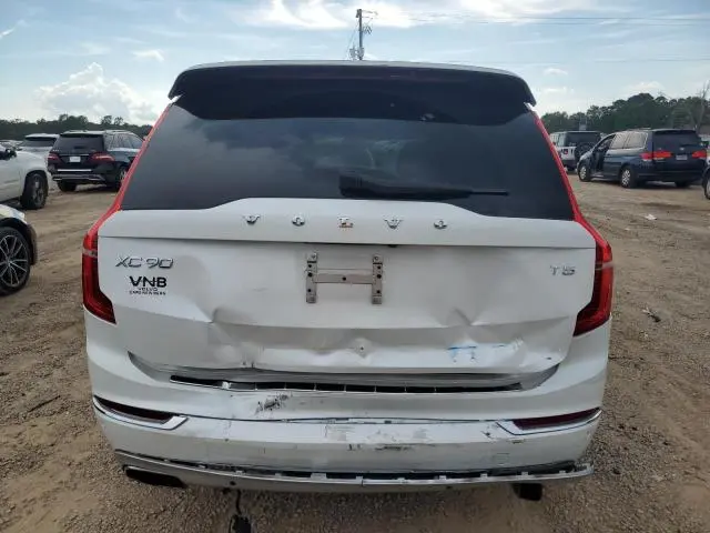2017 VOLVO XC90 T5  