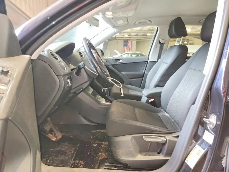 2017 VOLKSWAGEN TIGUAN S  
