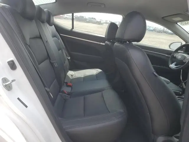 2020 HYUNDAI ELANTRA SEL  