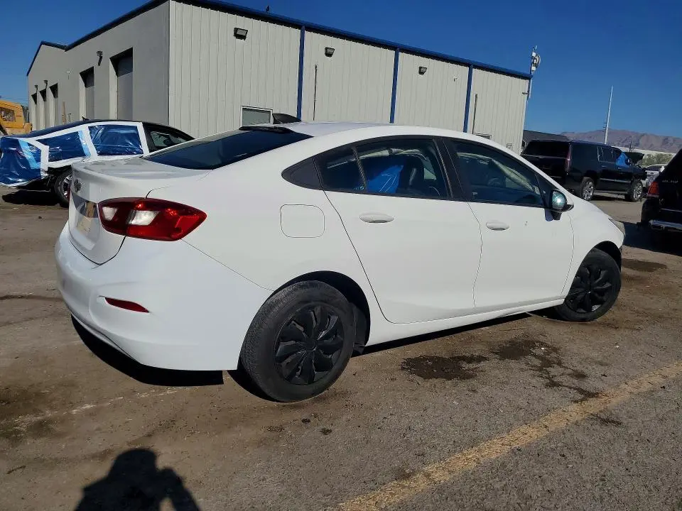 2018 CHEVROLET CRUZE LS  