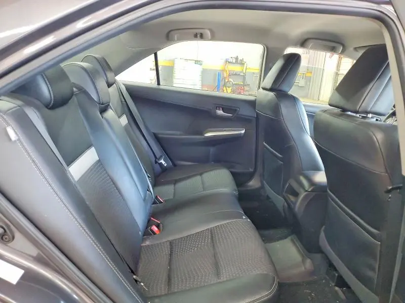 2012 TOYOTA CAMRY SE  