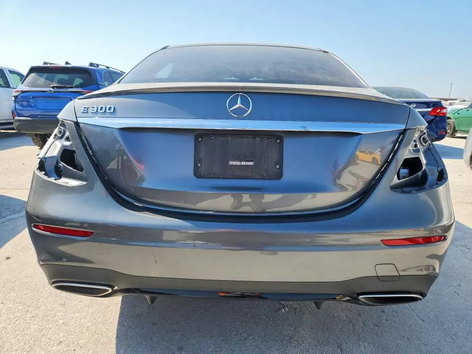 2019 MERCEDES-BENZ E 300  