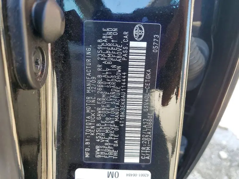 2010 TOYOTA CAMRY XLE V6  