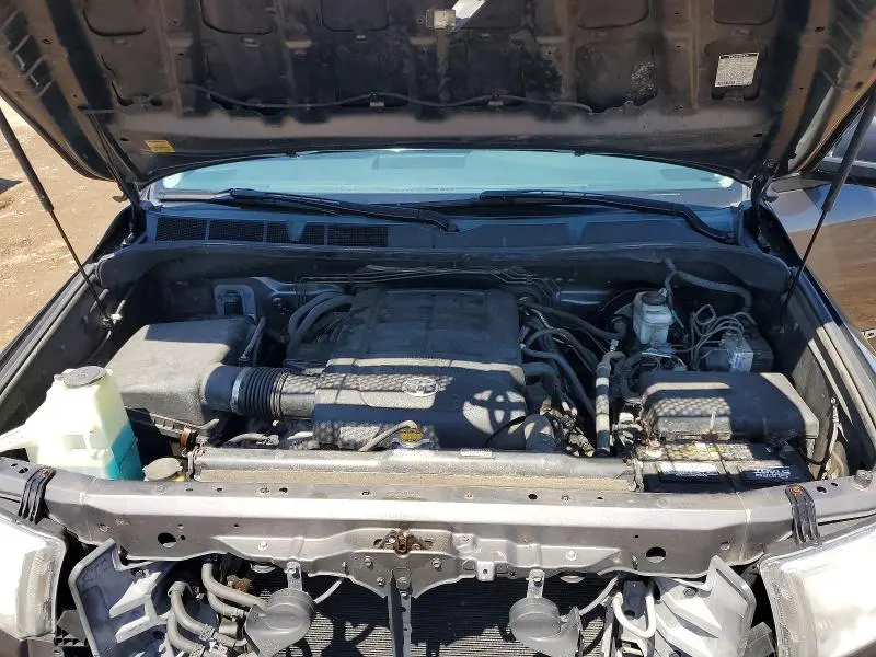 2013 TOYOTA TUNDRA CREWMAX SR5  