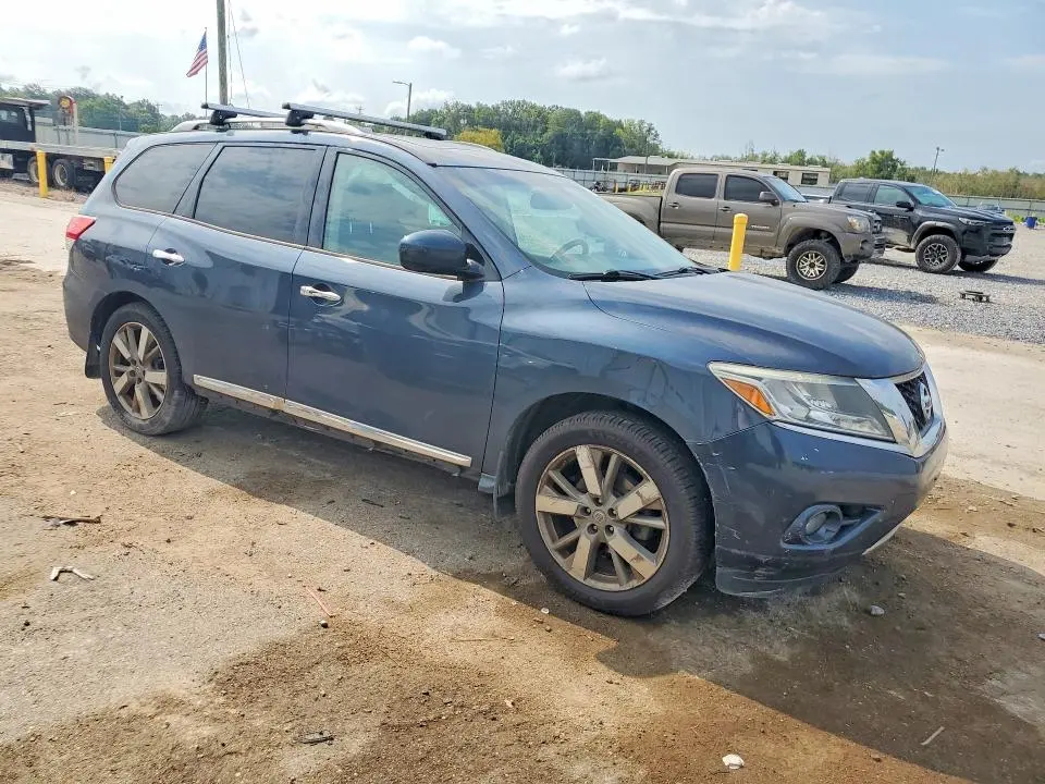 2016 NISSAN PATHFINDER PLATINUM  