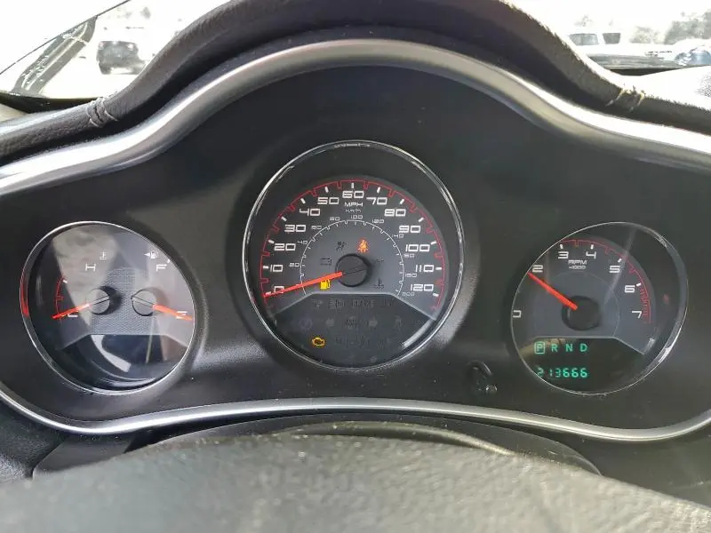 2013 DODGE AVENGER SE  