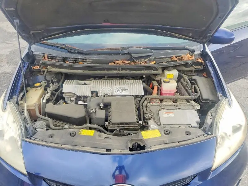 2012 TOYOTA PRIUS THREE  