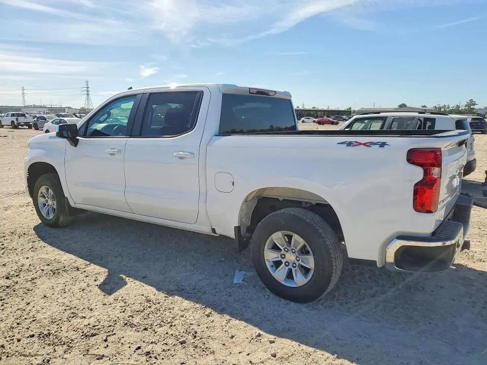 2025 CHEVROLET SILVERADO K1500 LT  