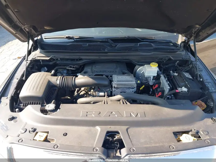 2021 RAM 1500 LARAMIE  4X2 5'7 BOX