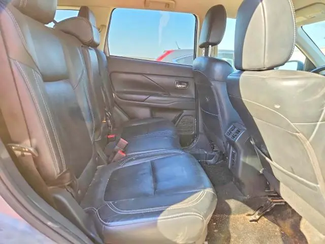 2020 MITSUBISHI OUTLANDER SE  