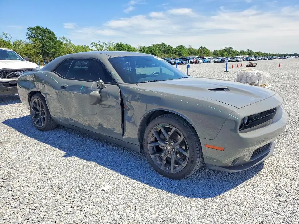 2019 DODGE CHALLENGER SXT  