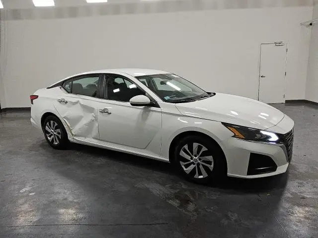 2023 NISSAN ALTIMA S  