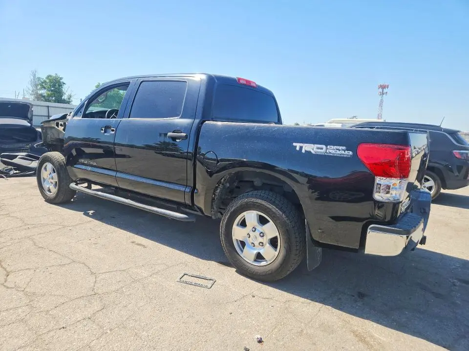 2013 TOYOTA TUNDRA CREWMAX SR5  