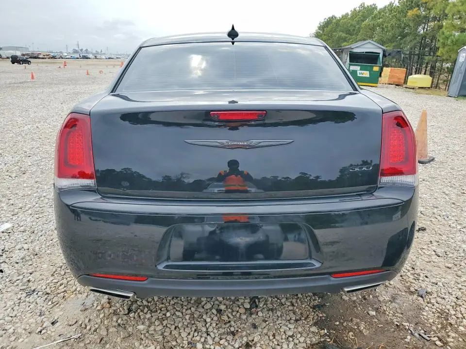 2022 CHRYSLER 300 TOURING  