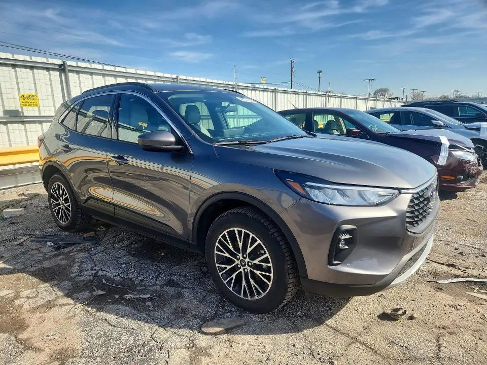 2024 FORD ESCAPE   