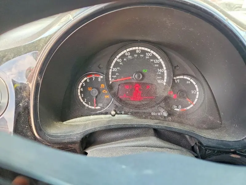 2015 VOLKSWAGEN BEETLE 1.8T  