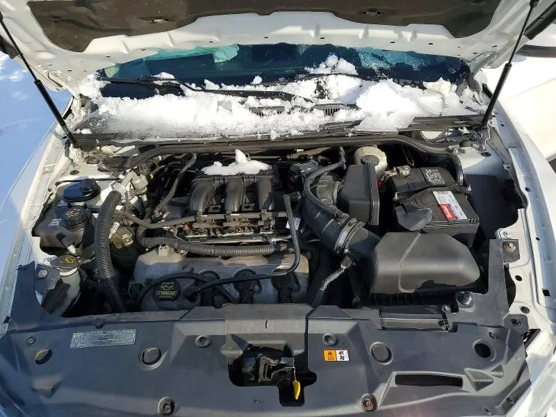 2011 FORD TAURUS SEL  