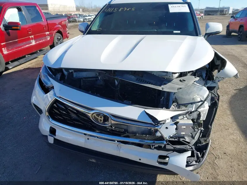 2020 TOYOTA HIGHLANDER LIMITED