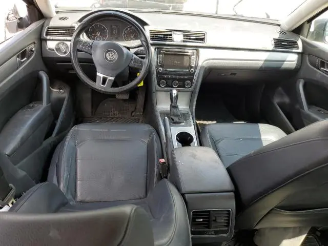 2014 VOLKSWAGEN PASSAT SE  