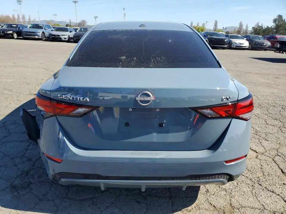 2024 NISSAN SENTRA SV  