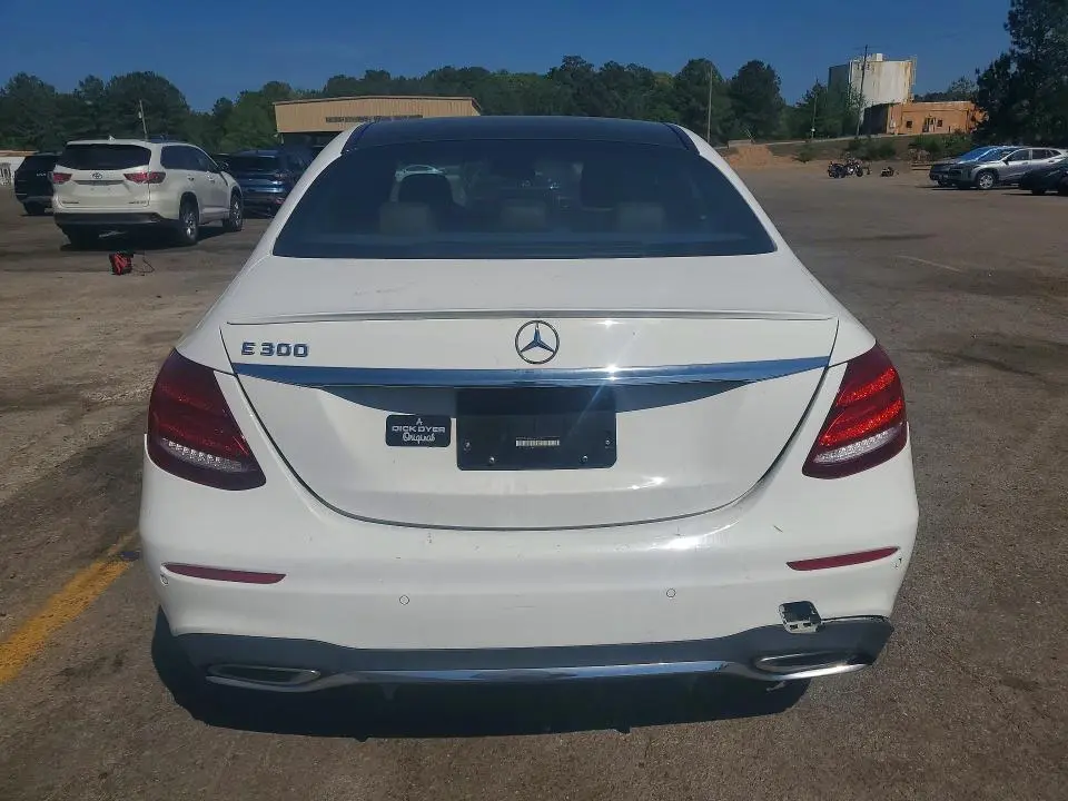 2018 MERCEDES-BENZ E 300  