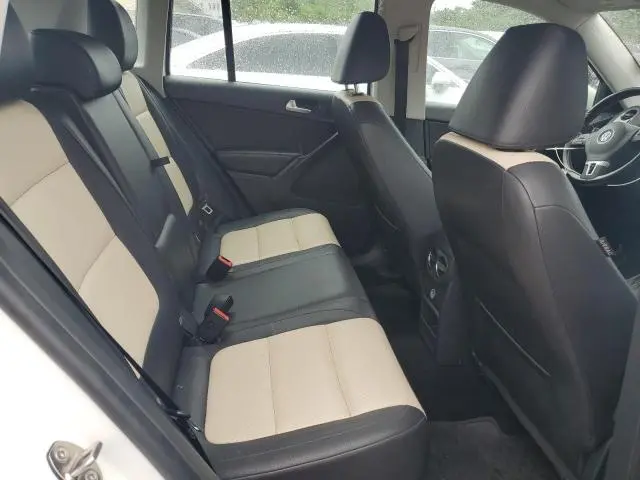 2016 VOLKSWAGEN TIGUAN S  