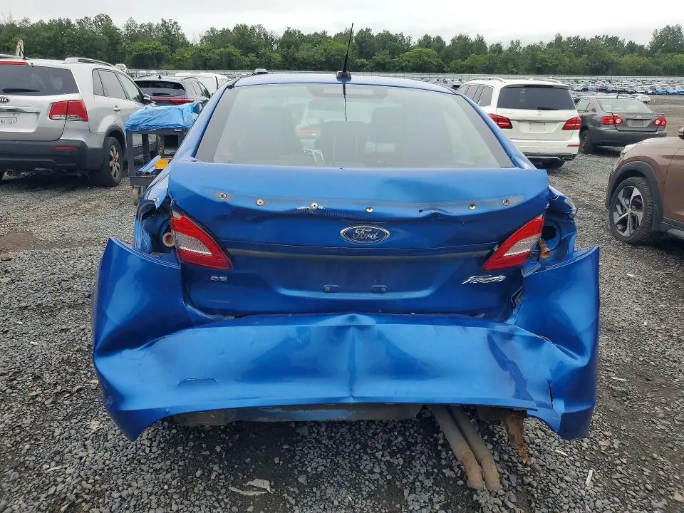 2011 FORD FIESTA SE  