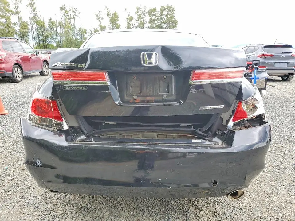 2011 HONDA ACCORD SE  