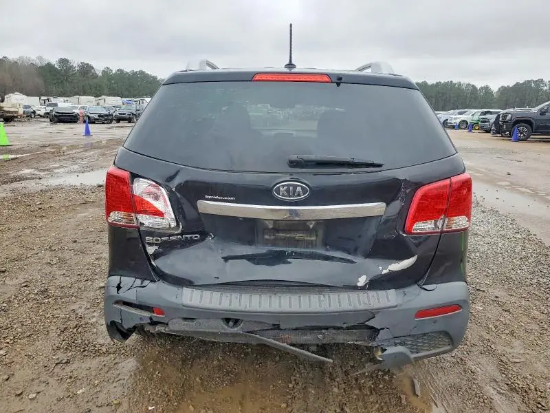 2013 KIA SORENTO LX  