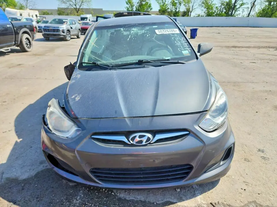 2013 HYUNDAI ACCENT GLS  