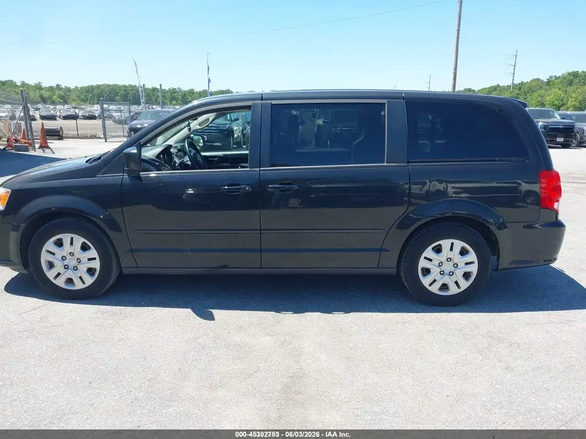 2016 DODGE GRAND CARAVAN SE