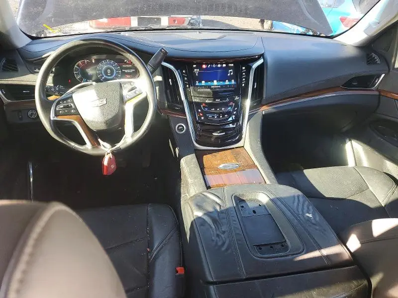 2016 CADILLAC ESCALADE LUXURY  