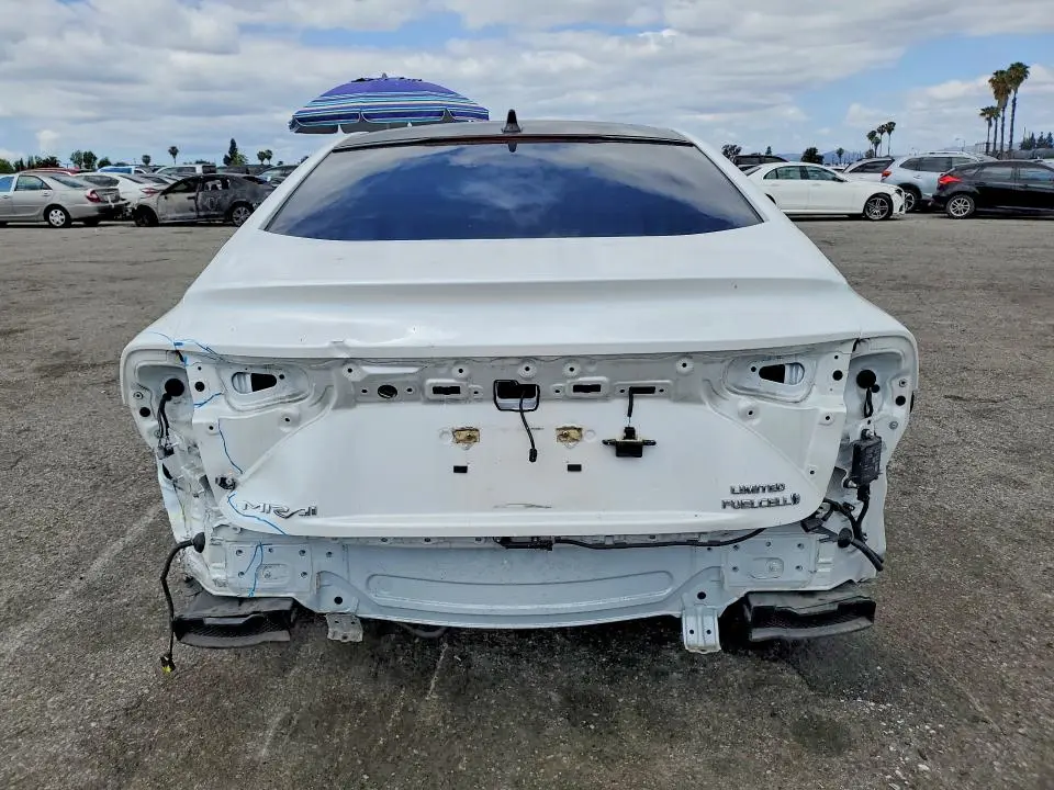 2021 TOYOTA MIRAI LIMITED  