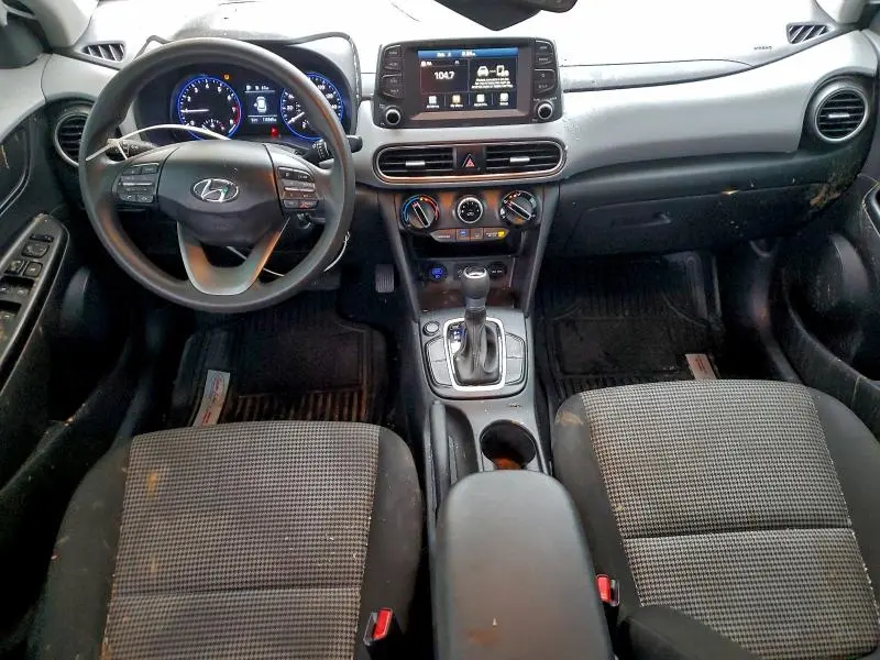 2021 HYUNDAI KONA SE  