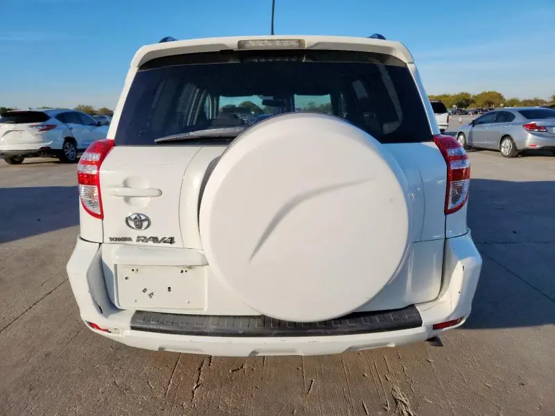 2010 TOYOTA RAV4 BASE  