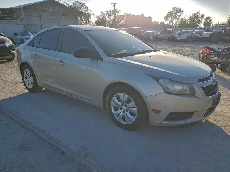 2013 CHEVROLET CRUZE LS  