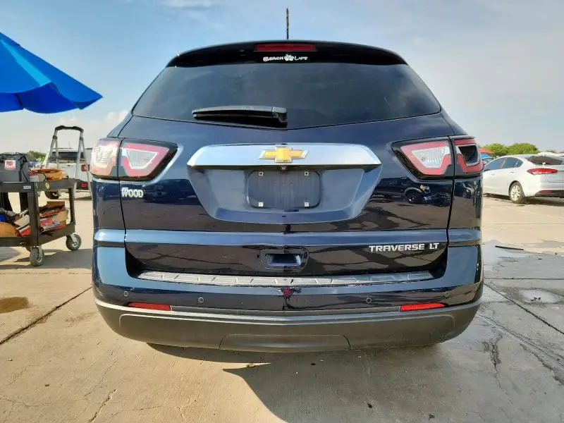 2016 CHEVROLET TRAVERSE LT  