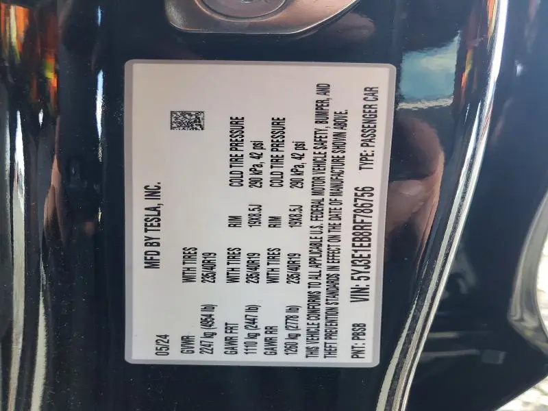 2024 TESLA MODEL 3   