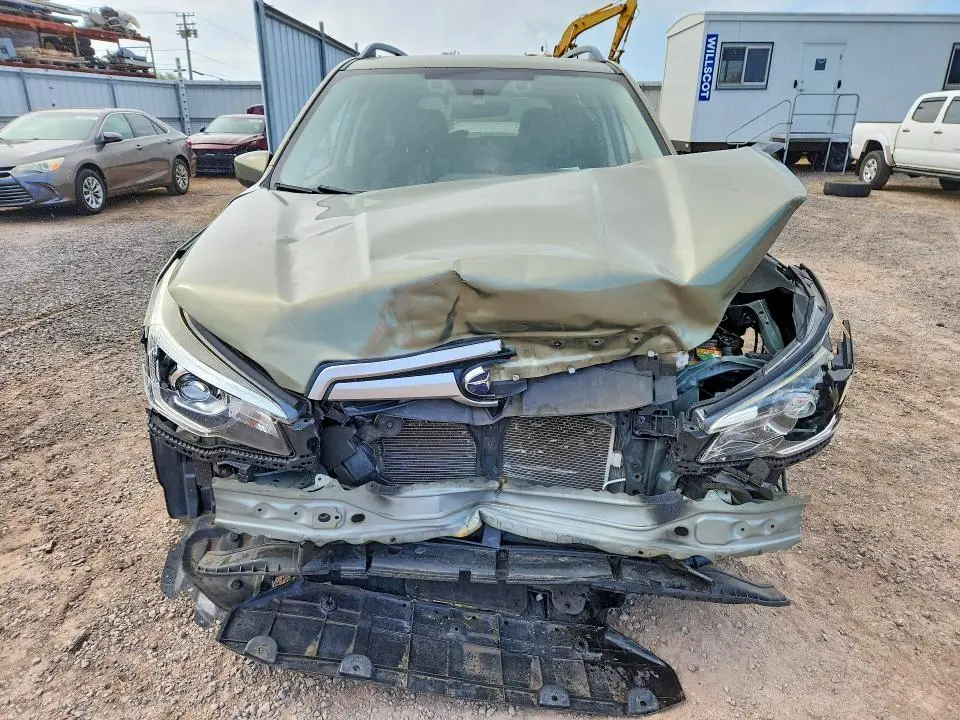 2019 SUBARU FORESTER PREMIUM  