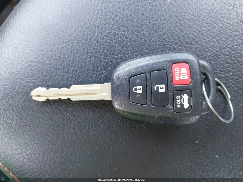 2017 TOYOTA CAMRY XSE